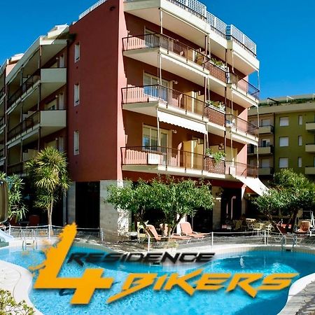 Ligure Residence Pietra Ligure Buitenkant foto