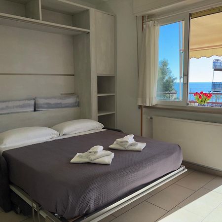 Ligure Residence Pietra Ligure Buitenkant foto