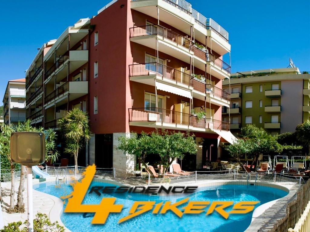 Ligure Residence Pietra Ligure Buitenkant foto