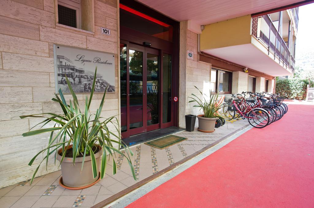 Ligure Residence Pietra Ligure Buitenkant foto