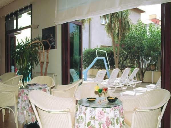Ligure Residence Pietra Ligure Buitenkant foto
