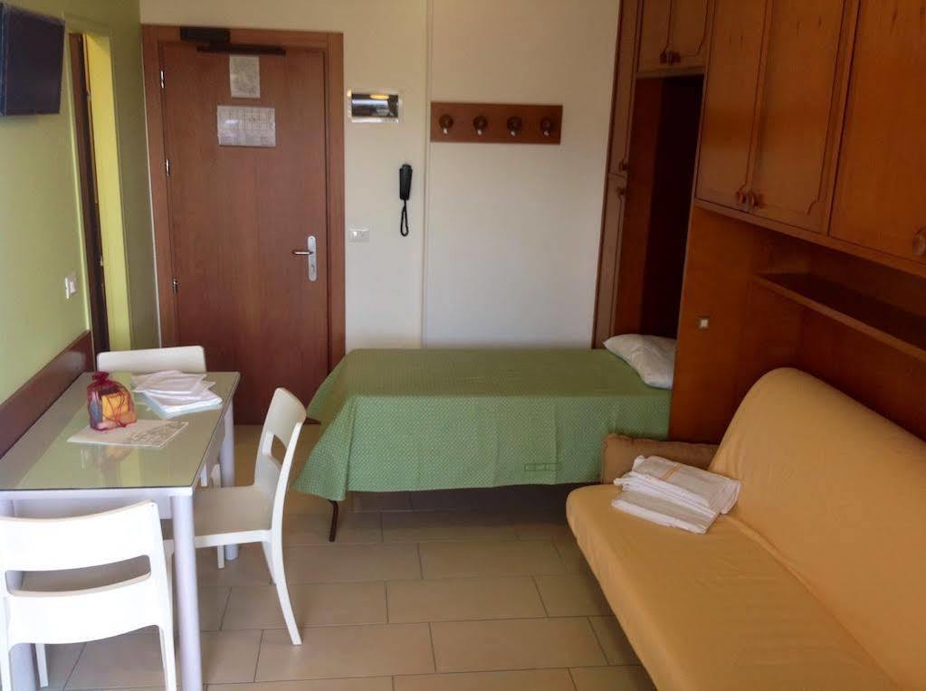 Ligure Residence Pietra Ligure Buitenkant foto